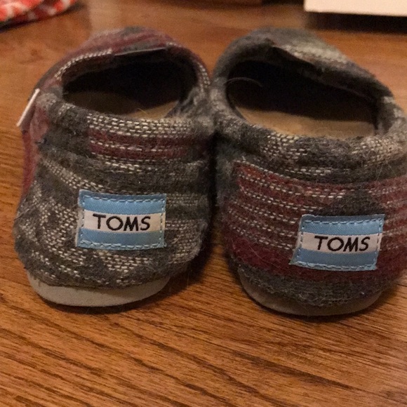 “Toms” shoes - Picture 3 of 5